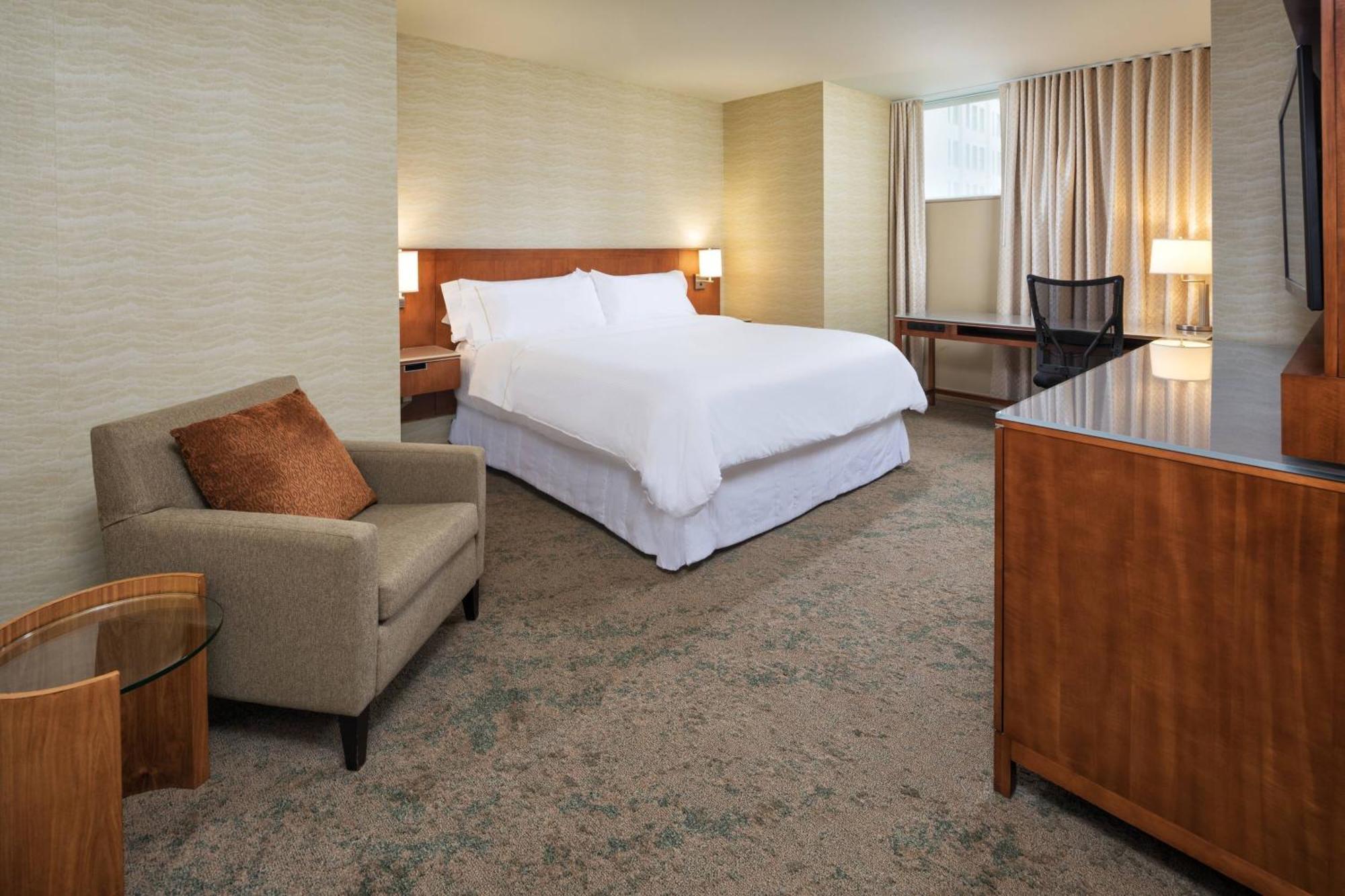 The Westin Minneapolis Exterior photo