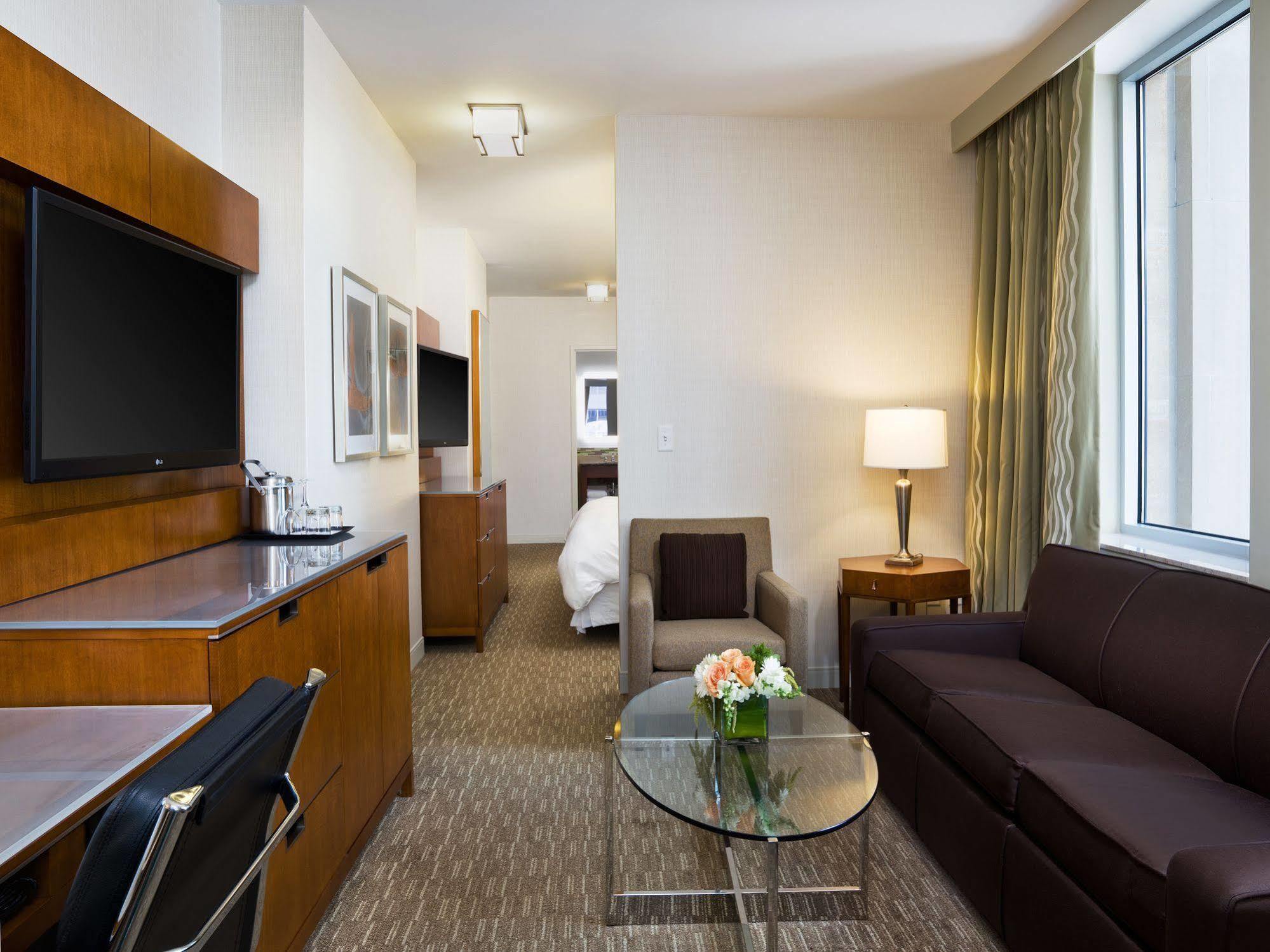 The Westin Minneapolis Exterior photo
